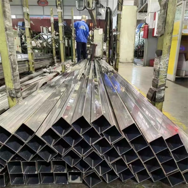 304镜面不锈钢方管