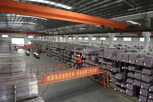 工程用不锈钢管库房