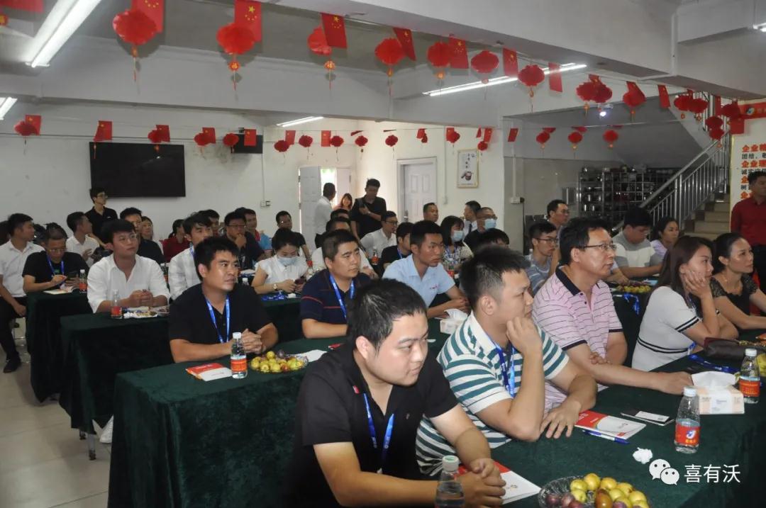 欢迎单仁新学员莅临mg不朽情缘官网304不锈钢管厂家参观学习交流