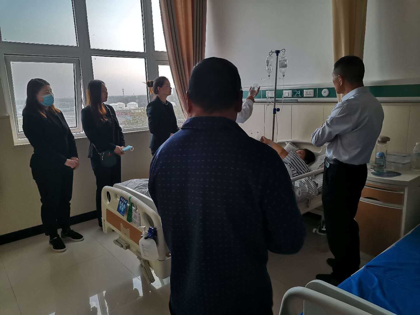 积善行，思利他——mg不朽情缘官网单总看望慰问病患