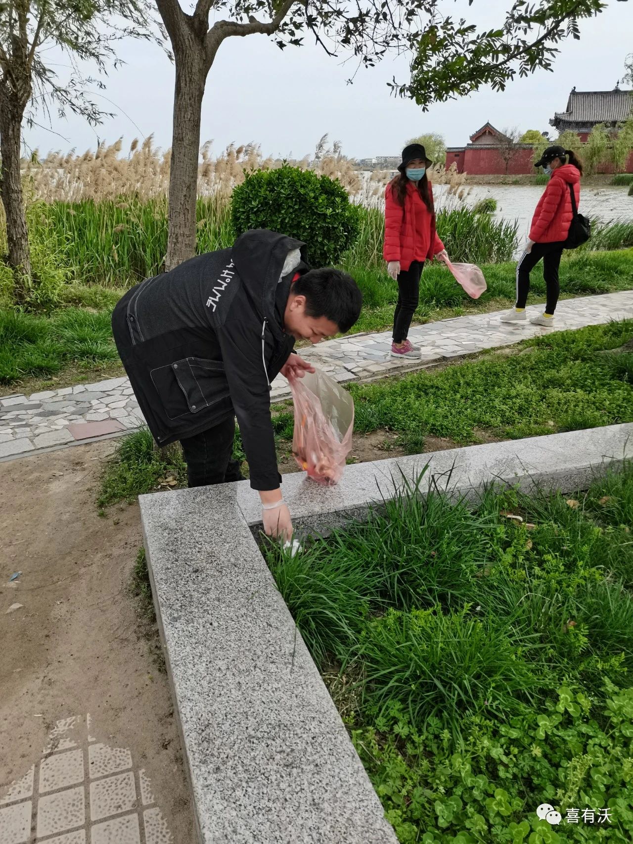 mg不朽情缘官网员工做公益