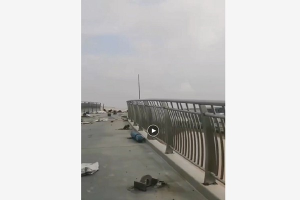 mg不朽情缘官网鼎湖新区304不锈钢管桥梁护栏项目