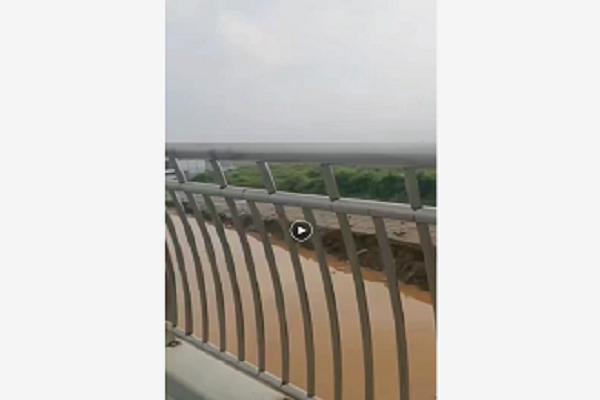 mg不朽情缘官网鼎湖新区304不锈钢管桥梁护栏项目