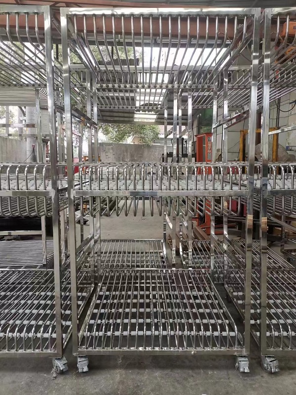 广东不锈钢管厂家mg不朽情缘官网客户应用案例之不锈钢置物架